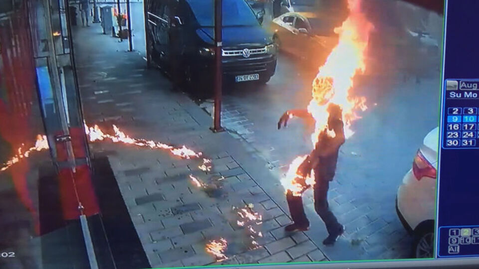 Korkunç olay! Kardeşini tinerle yaktı