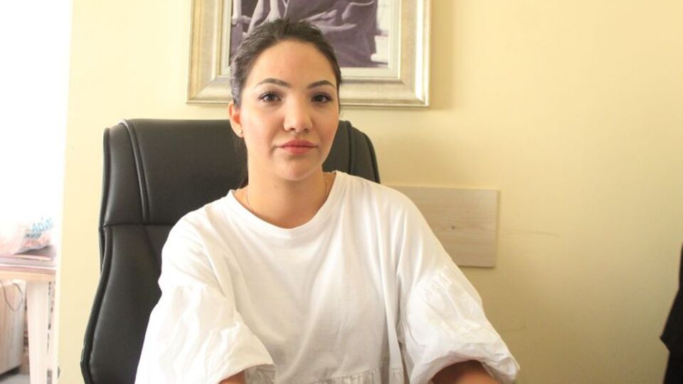 Şiddet davasına bakan kadın avukat adliyede darp edildi