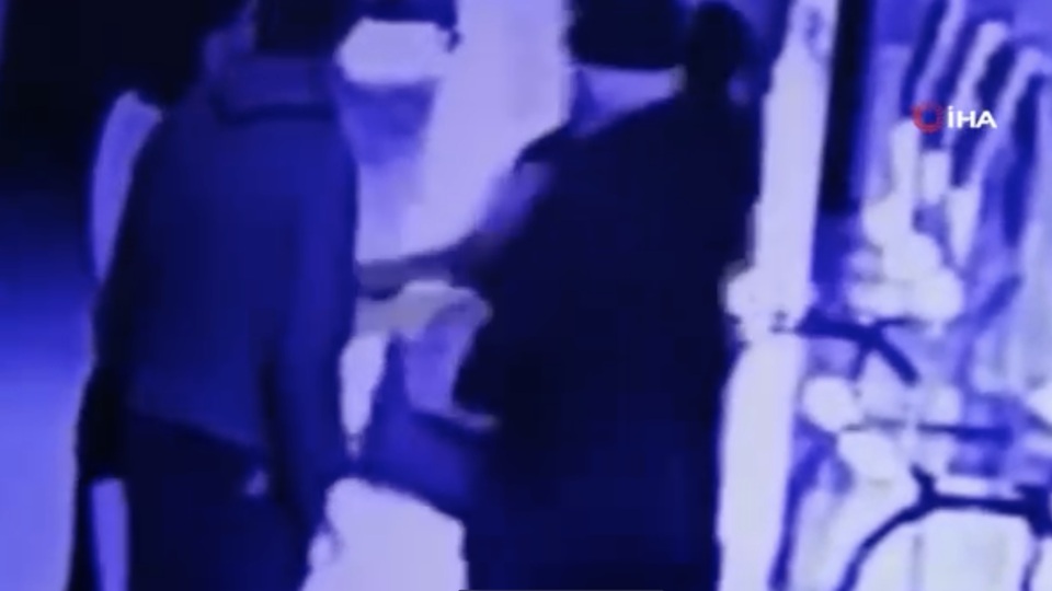 Kadın avukata tokat!