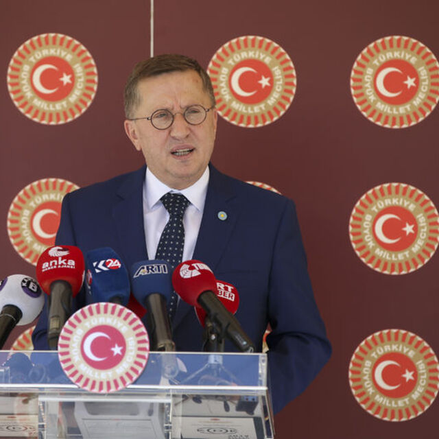 İYİ Parti: Okullar ekimde açılsın