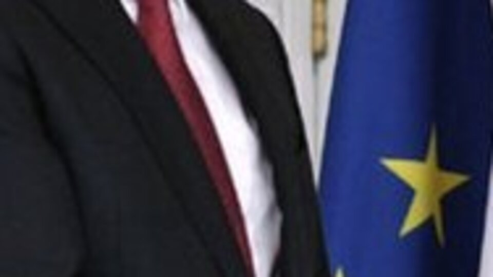 Putin, Macron ile Beyrut'taki patlamayı görüştü