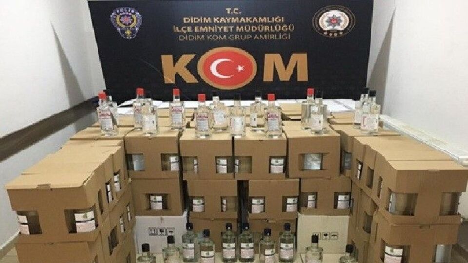 Didim'de bin 204 şişe 'etil alkol' ele geçirildi