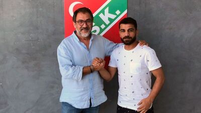 Mustafa Aşan, Karşıyaka'da kaldı