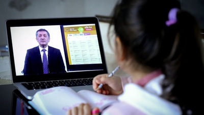MEB'den uzaktan eğitim anketi
