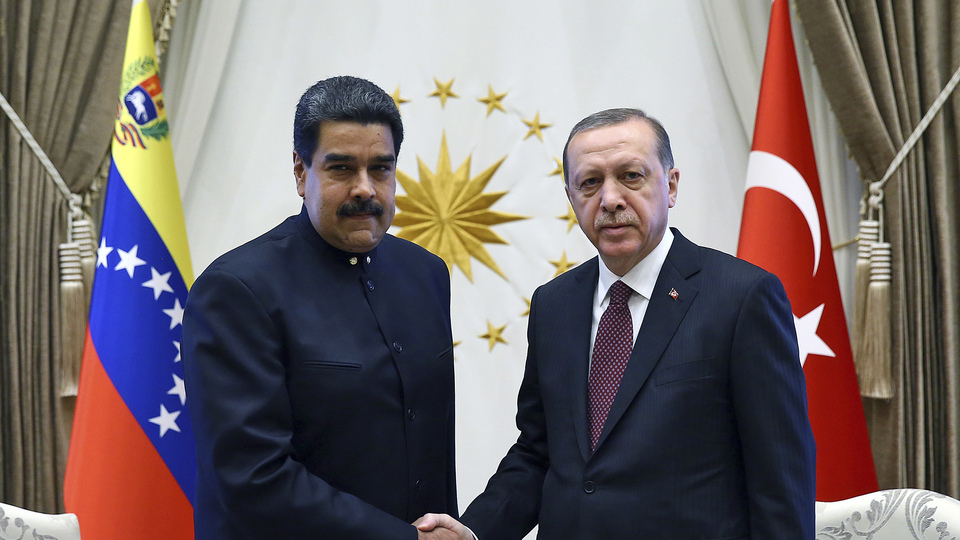 Cumhurbaşkanı Erdoğan, Maduro ile görüştü!