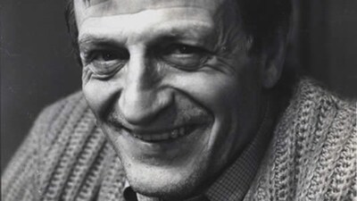 Müşfik Kenter anılıyor