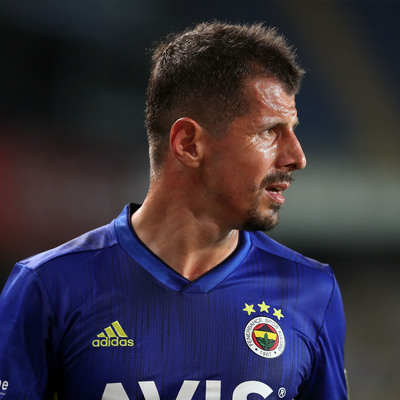 Emre Belözoğlu futbola veda etti