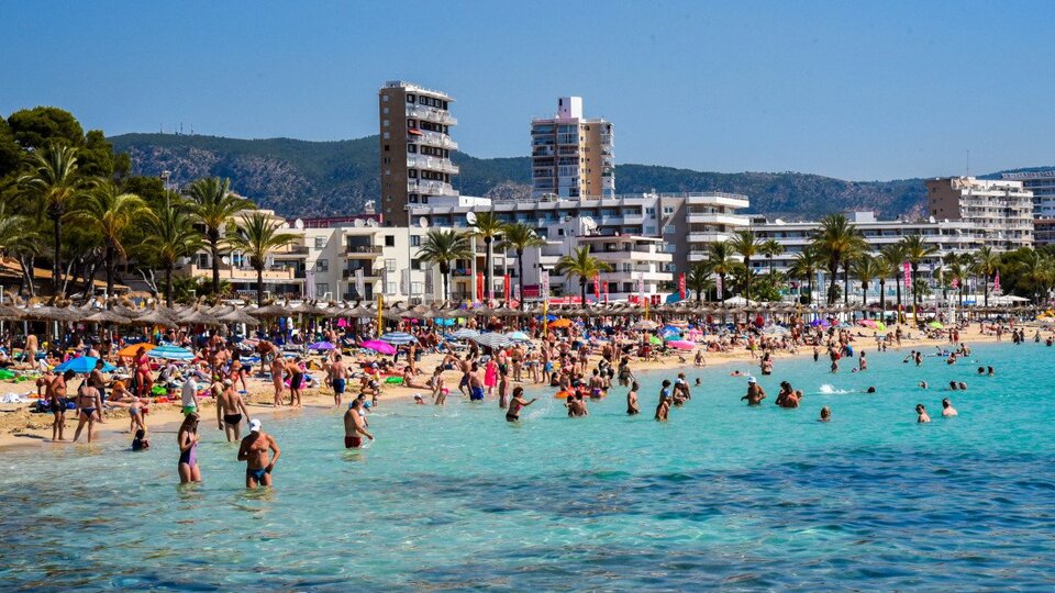 İspanya'nın turizm merkezine korona yasağı