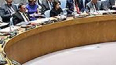 BMGK İran'a yönelik silah ambargosunu uzatmayı reddetti