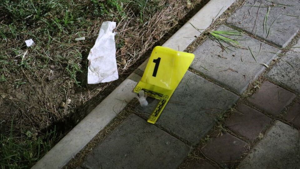 İzmir'de silahlı saldırı! 1 kişi öldü, 1 kişi yaralandı