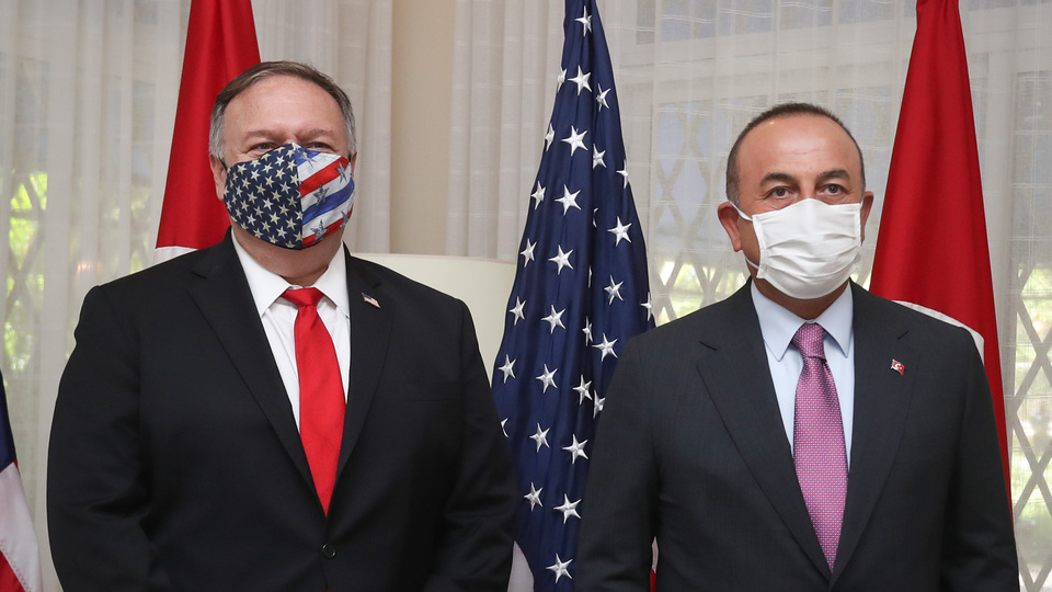 Çavuşoğlu ile Pompeo görüştü!