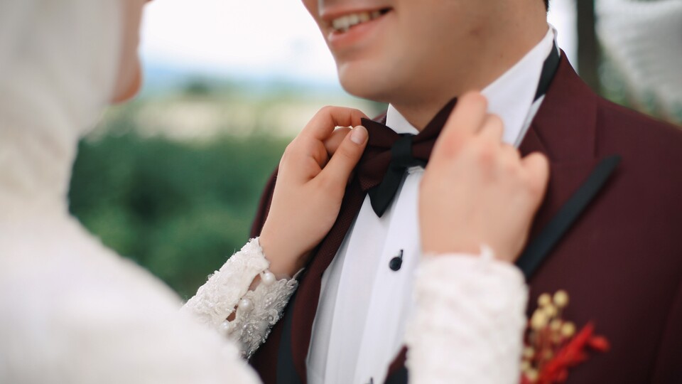 Virüse yakalandıkları için kendi düğünlerine katılamayacaklar!