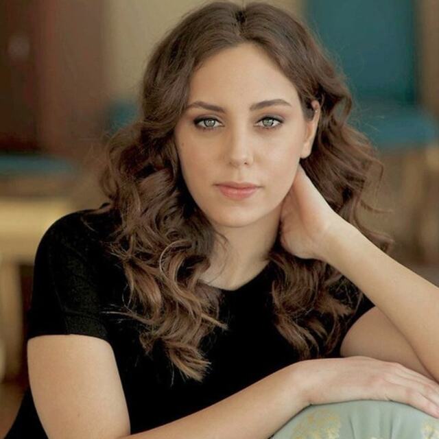 Öykü Karayel kimdir?