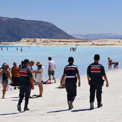 Salda Gölü'nde flaş uygulama!