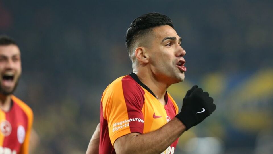 Eldeki futbolcu yüzde 50 daha ucuz