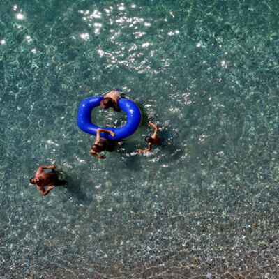 "Antalya ve İzmir'e gitmeye gerek kalmıyor" Tatilciler akın etti