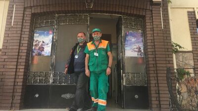 Kaldırımda buldu! 100 bin TL'den fazlaydı!