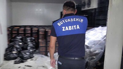 Adana'da 40 ton kaçak et ele geçirildi!