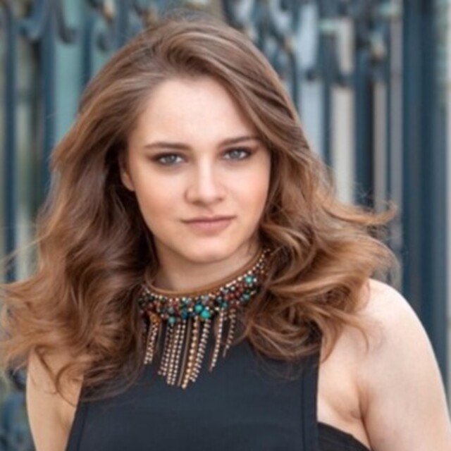 Miray Daner kimdir?