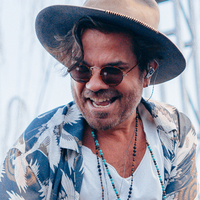 Kenan Doğulu, Bodrum'da sevenleriyle buluştu