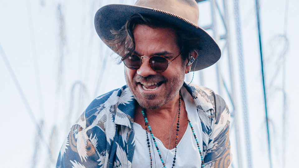 Kenan Doğulu, Bodrum'da sevenleriyle buluştu