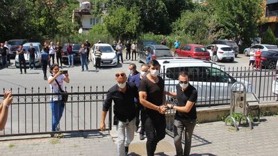 Katil adliyeye gelişinde alkışlandı