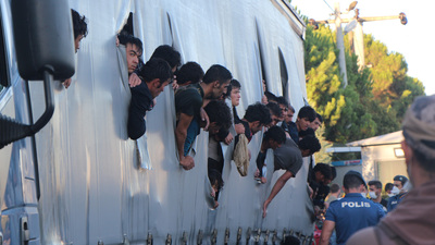 115 göçmen susuzluktan bitkin halde bulundu!