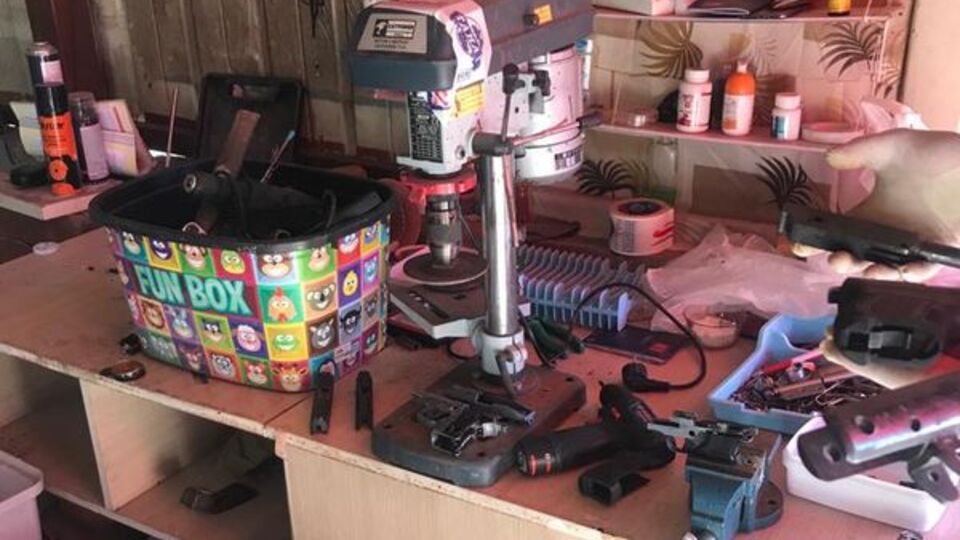 Bursa'da silah imalathanesine baskın