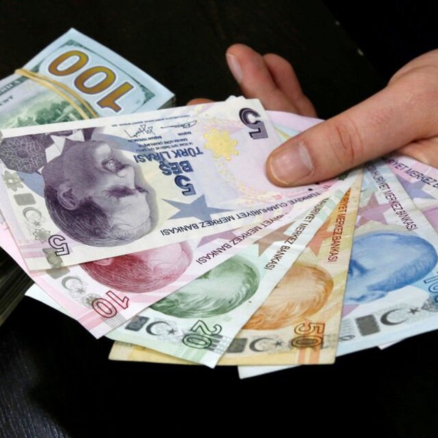 Dolar 7.40'ı test etti