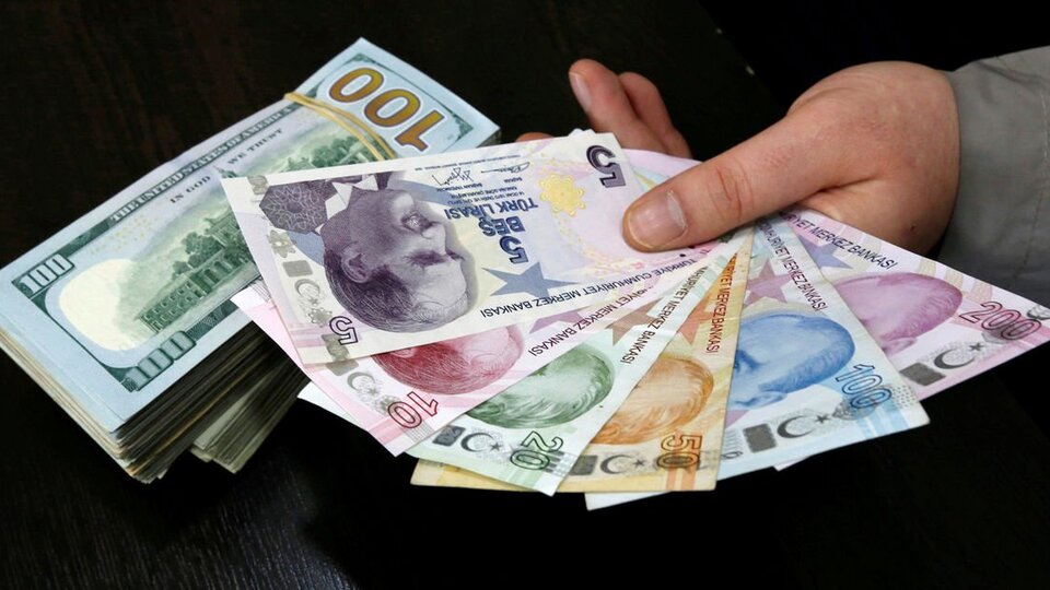 Dolar 7.40'ı test etti