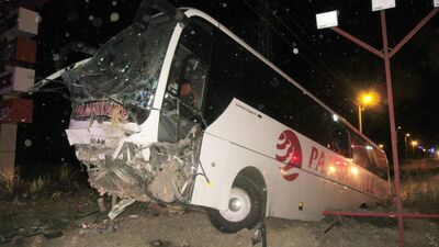 Yolcu otobüsü şarampole düştü: Çok sayıda yaralı var