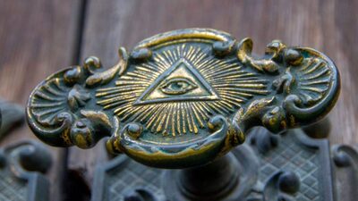 İlluminati'nin hakkında komplolar ve gerçekler