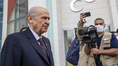 Bahçeli: Zillet ittifakını bir araya getiren el kime ait?