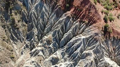 Kırıkkale'deki ilginç oluşum görenleri şaşırtıyor