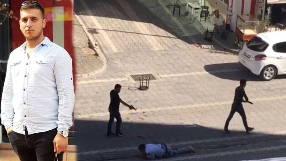 Belediye önünde vahşi infaz!