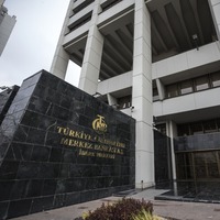 Faizi sabit tuttu, zorunlu karşılığı artırdı