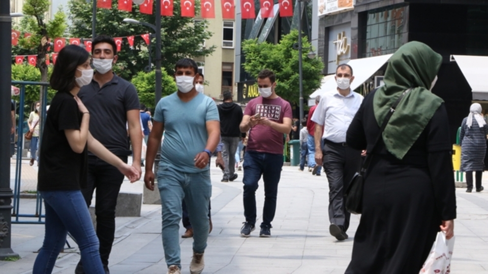 Karabük'te Kovid-19 nedeniyle kısıtlamalar getirildi