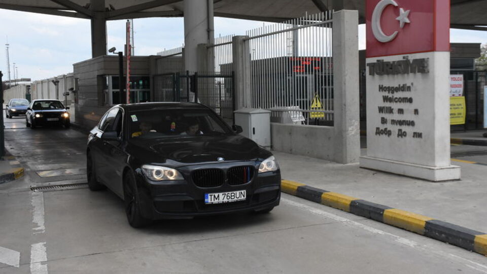 Yabancı plakalı araçlar için süre uzadı