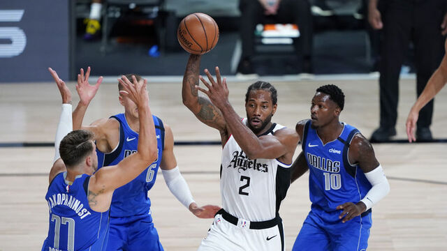 Kawhi Leonard yıldızlaştı