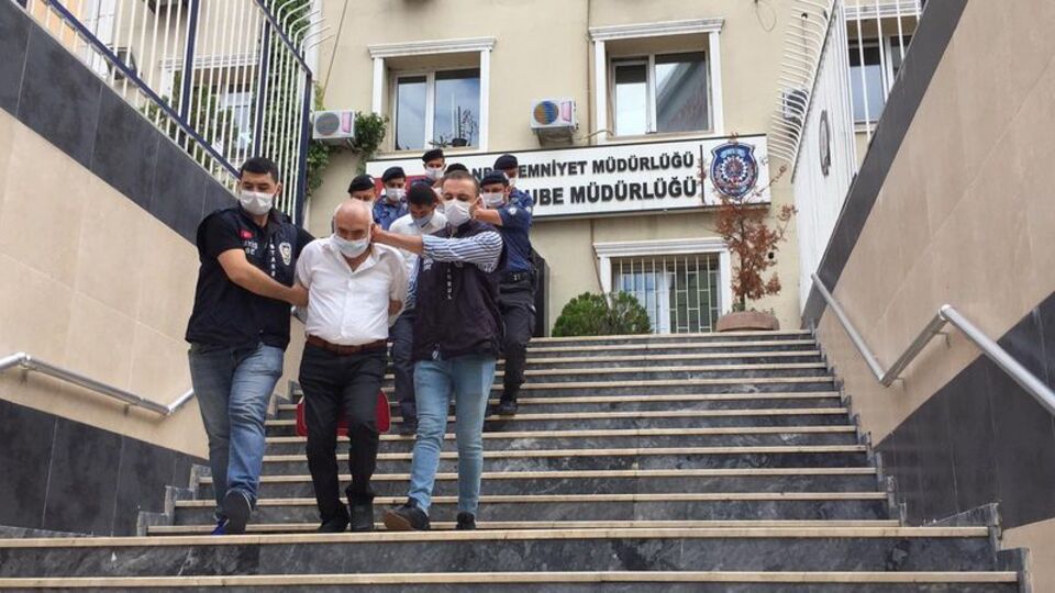 Kameraya yansıdı! Ölümle biten taksici kavgası!