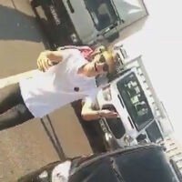 Trafikte terör estirdiği aracını önce satılığa çıkardı sonra kaldırdı