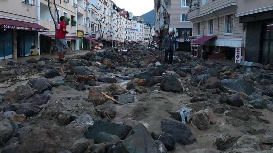 Sel bölgesine 5 milyon TL destek