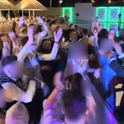 Sadece bir kentteki 3 düğünde 42 pozitif!