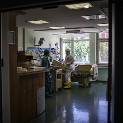 Koronavirüs salgınında yeni vaka sayısı 1502