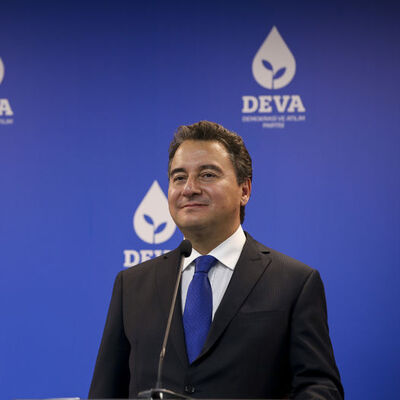 Ali Babacan koronavirüse yakalandı