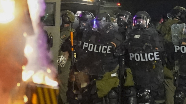 ABD'de polisin vurduğu siyahi Blake felçli kaldı!