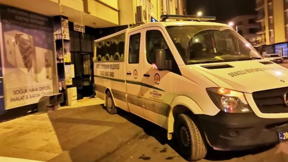 Evinin banyosunda ölü bulundu