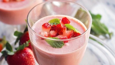 Nefis çilekli puding tarifi