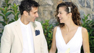 20 yıllık aşkıyla evlendi