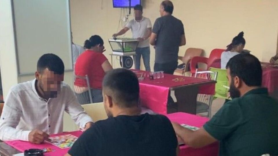 Mersin'de kumar baskını: 35 kişiye ceza yağdı